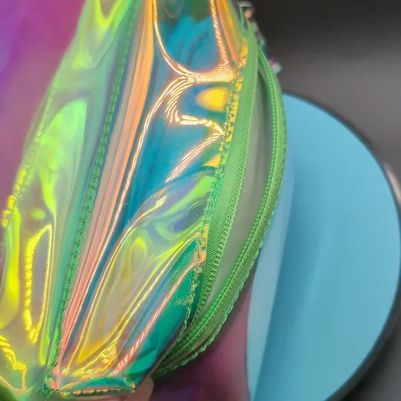 NWOT Iridescent Rainbow Clear Daypack Back pack Zippered With  Front Pocket - Picture 6 of 9